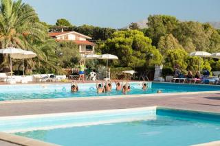 Perla del Golfo Resort